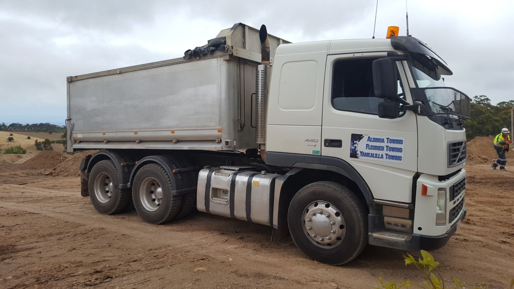 Tandem Tipper Hire - We have tandem tippers available for use for Quarry materials, Compost materials & Grape cartage
